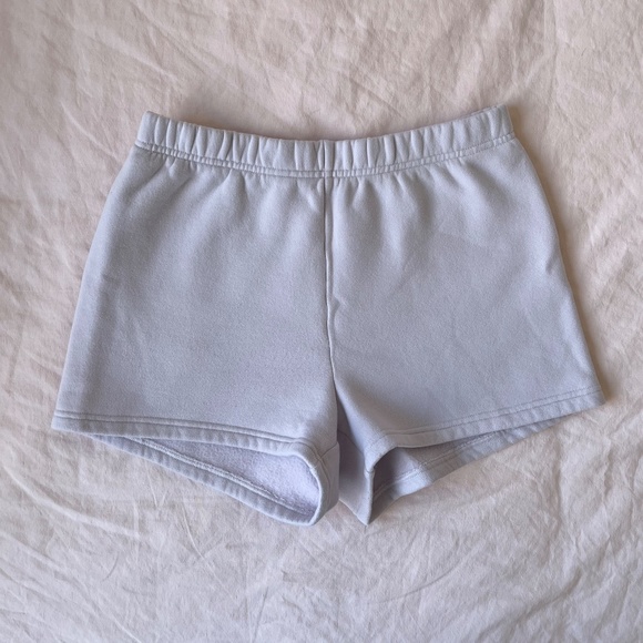 Aritzia Tna⎜COZY FLEECE PERFECT HI-RISE 3" SWEATSHORT⎜GREY LILAC - Picture 8 of 16